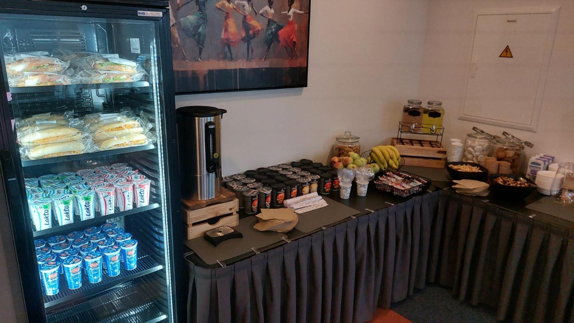 Kepler Club Riga Airport Hotel - Airside Eu Transit Area Ieki エクステリア 写真