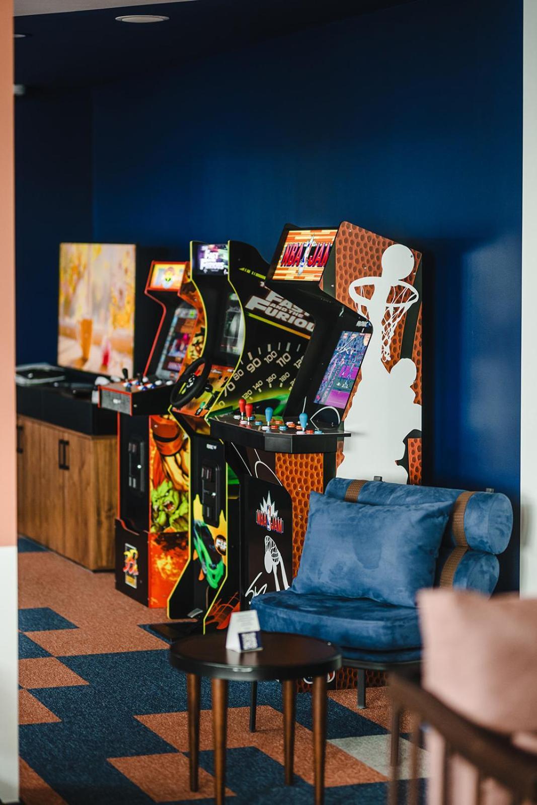 Kepler Club Riga Airport Hotel - Airside Eu Transit Area Ieki エクステリア 写真
