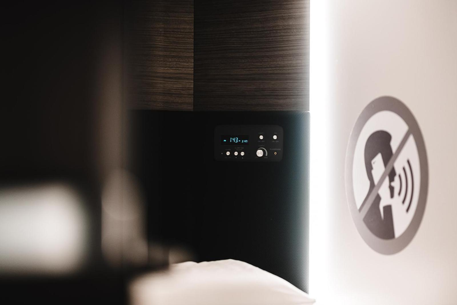 Kepler Club Riga Airport Hotel - Airside Eu Transit Area Ieki エクステリア 写真